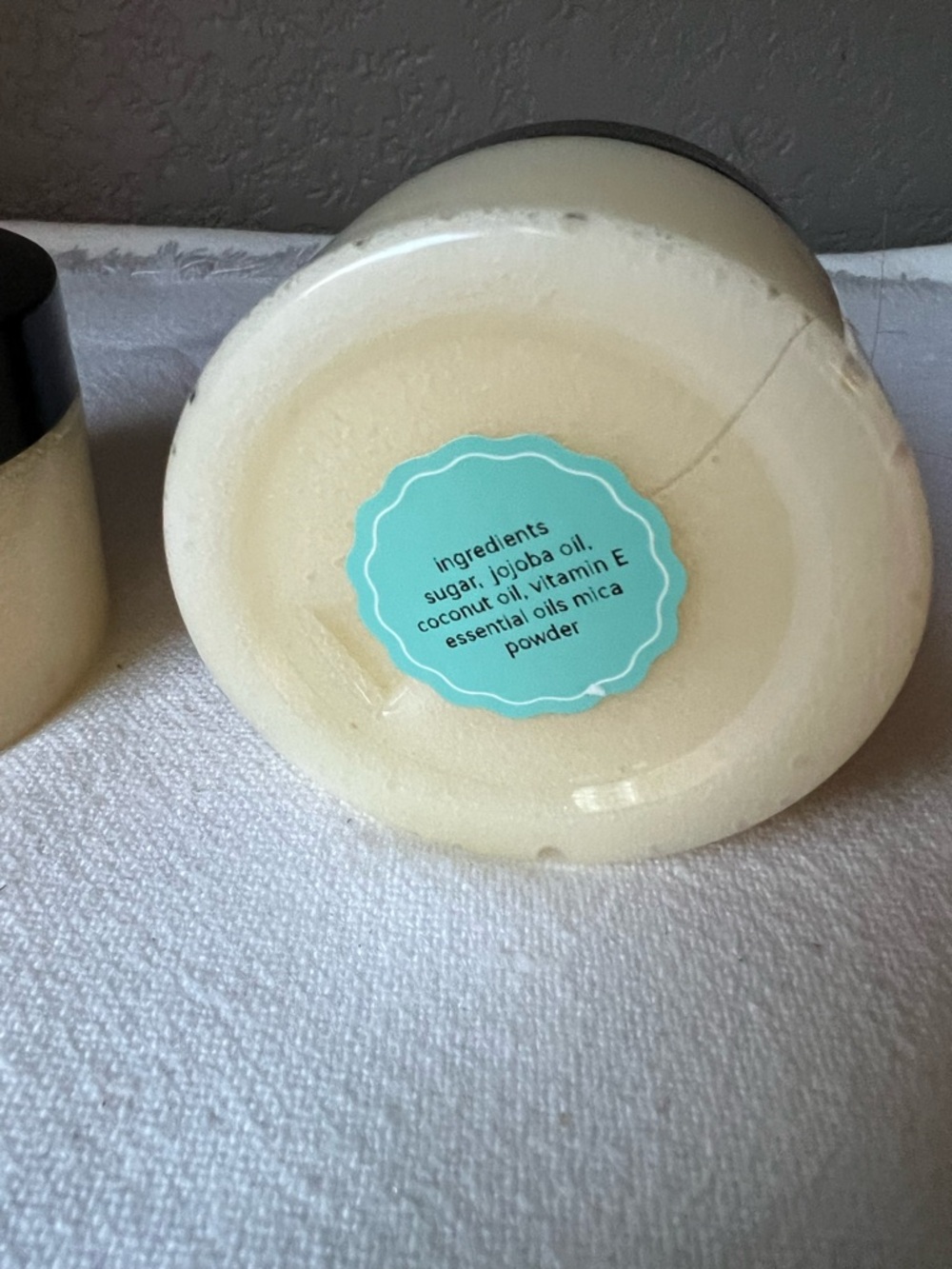 Hand Crafted Black-Lid Sugar Scrub Duo (Vanilla & Chocolate) - Picture 5 of 6
